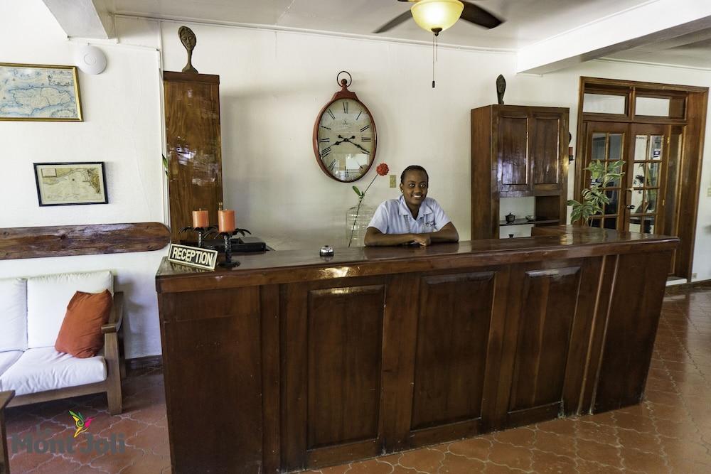 Hotel Mont Joli Cap-Haïtien Exterior foto